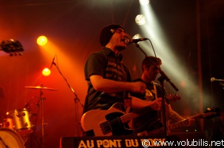 Dirty Fonzy - Festival Au Pont du Rock 2008