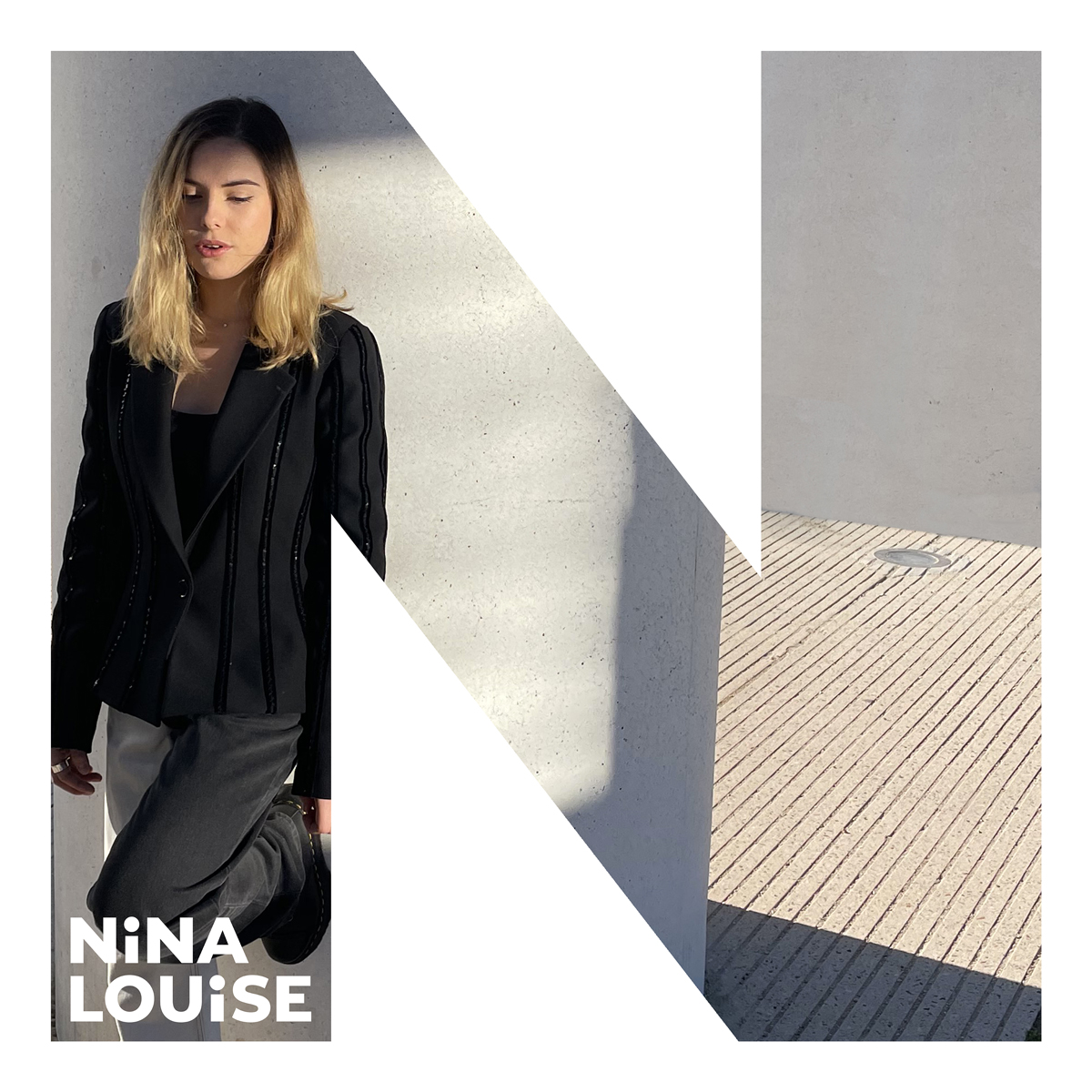 Nina Louise 2021  - Annonce Miroir Miroir