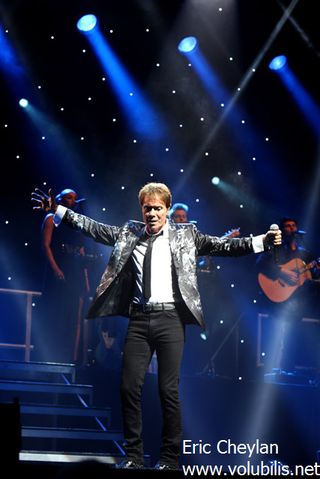 Cliff Richard - Concert L' Olympia (Paris)