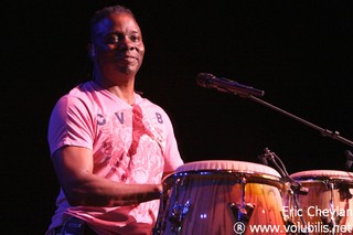 Earth Wind And Fire - Concert Le Zenith (Paris)