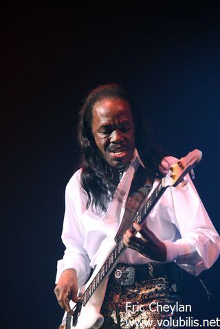 Earth Wind And Fire - Concert Le Zenith (Paris)