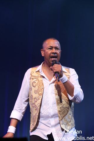 Earth Wind And Fire - Concert Le Zenith (Paris)