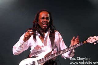 Earth Wind And Fire - Concert Le Zenith (Paris)