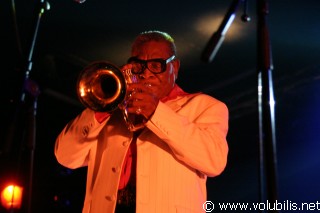 Ernesto Tito Puentes Band - Concert L' Omnibus (Saint Malo)