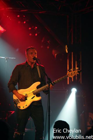 Fiction Plane - Concert Le Point Ephémère (Paris)