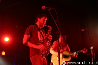 Les Hurlements d'Léo - Concert L' Omnibus (Saint Malo)