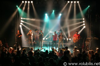 Les Hurlements d'Léo - Concert L' Omnibus (Saint Malo)