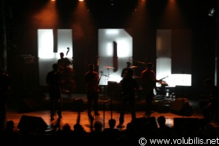 Les Hurlements d'Léo - Concert L' Omnibus (Saint Malo)