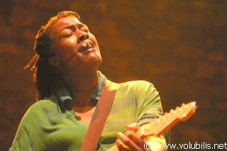 Ilene Barnes - Concert Le Café de la Danse (Paris)