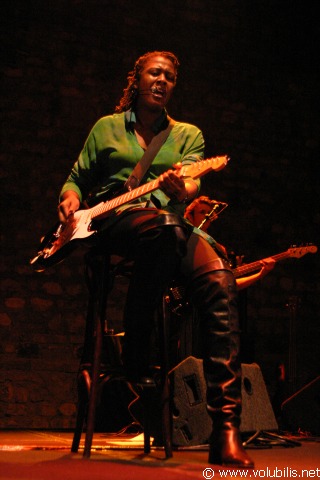 Ilene Barnes - Concert Le Café de la Danse (Paris)