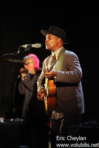 Jean Jacques Milteau & Eric Bibb - Concert La Cigale (Paris)