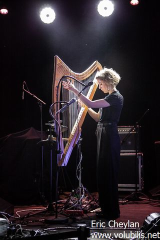 Laura Perrudin - Concert Le Hasard Ludique (Paris)