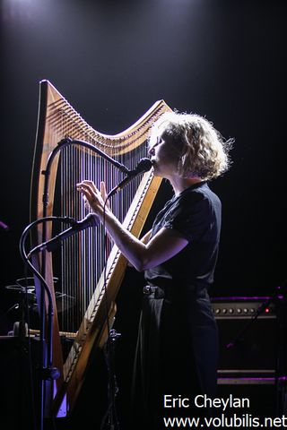 Laura Perrudin - Concert Le Hasard Ludique (Paris)