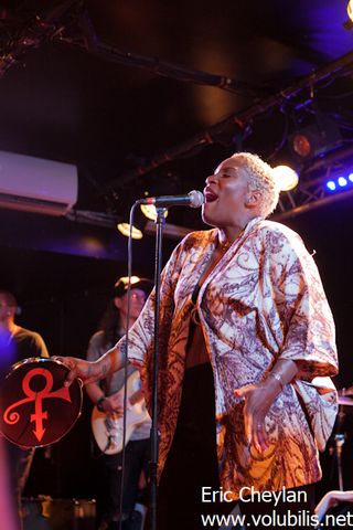 Liv Warfield - Festival All Stars (Le New Morning - Paris)