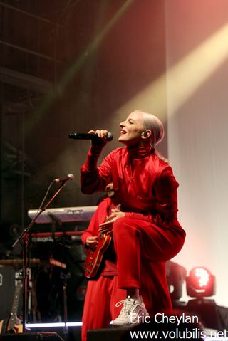 Madame Monsieur - La Cigale (Paris)