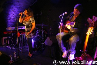 Nina Kerkena - Concert Le Sentier des Halles (Paris)