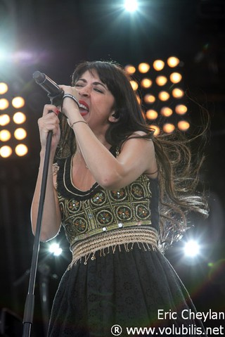 Nolwenn Leroy - La Fete de L' Huma 2011