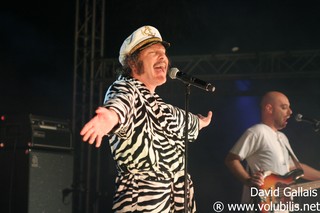 Philippe Katerine - Festival Quand Je Pense à Fernande - Theatre de la Mer (Sete)