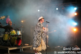 Philippe Katerine - Festival Quand Je Pense à Fernande - Theatre de la Mer (Sete)