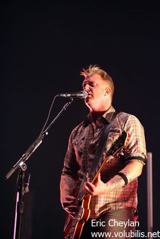 Queens Of The Stone Age - AccorHotels Arena (Paris)