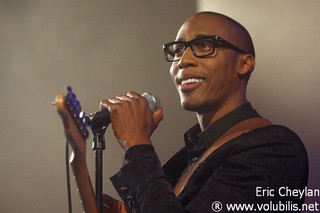 Raphael Saadiq - Concert Le Trianon (Paris)