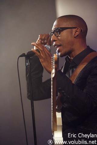 Raphael Saadiq - Concert Le Trianon (Paris)