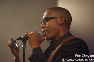 Raphael Saadiq - Concert Le Trianon (Paris)