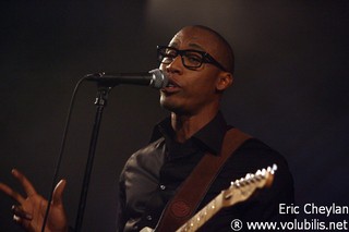 Raphael Saadiq - Concert Le Trianon (Paris)