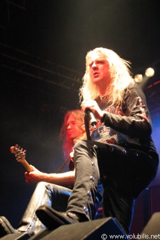 Saxon - Concert L' Elysée Montmartre (Paris)