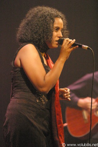 Susheela Raman - Concert Le Trianon (Paris)