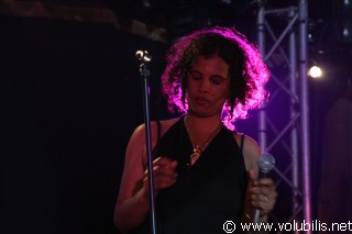 Cirkus Feat Neneh Cherry - Festival Art Rock 2006