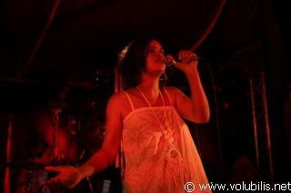 Cirkus Feat Neneh Cherry - Festival Art Rock 2006