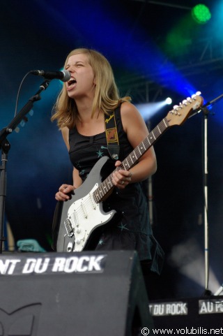 Twenty One Cigarettes - Festival Au Pont du Rock 2008