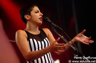 Carmen Maria Vega - Festival Au Pont du Rock 2010