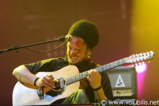 The John Butler Trio - Festival Fete de l' Huma 2007