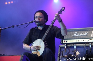 The John Butler Trio - Festival Fete de l' Huma 2007