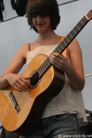 Pauline Croze - Festival La Fete de l' Huma 2005