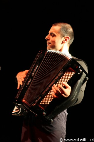 Latcho Drom & Emy Dragoï - Festival Les Internationales de la Guitare 2006