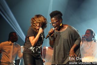  Claudia Tagbo & Julie Zenatti - Festival Leurs Voix pour l' Espoir 2013