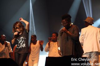  Claudia Tagbo & Julie Zenatti - Festival Leurs Voix pour l' Espoir 2013