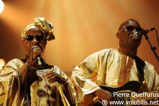 Amadou et Mariam - Festival Roi Arthur 2011