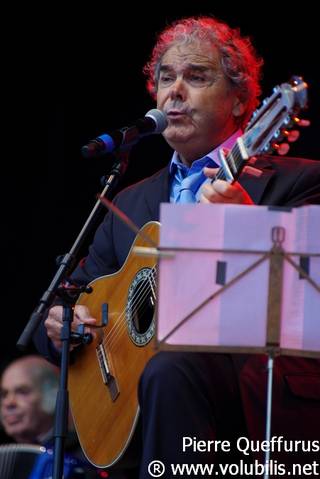 Pierre Perret - Festival Roi Arthur 2011