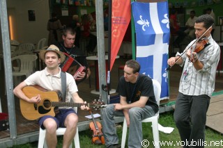 La Tuque Bleue - Festival Les Terre Neuvas 2005