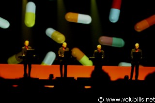 Kraftwerk - Festival Les Transmusicales 2004