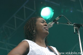 Ilene Barnes - Festival Les Vieilles Charrues 2004