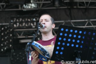 Fabulous Trobadors - Festival Les Vieilles Charrues 2004