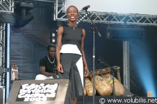 Rokia Traoré - Festival Les Vieilles Charrues 2004