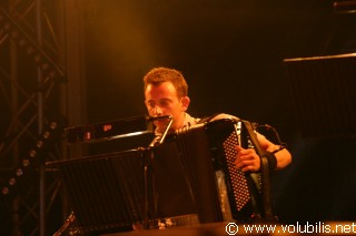 The Divine Comedy - Festival Les Vieilles Charrues 2004