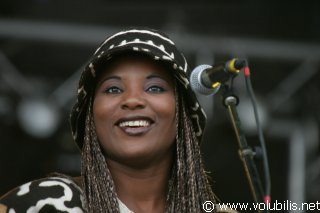 Tiken Jah Fakoly - Festival Les Vieilles Charrues 2005