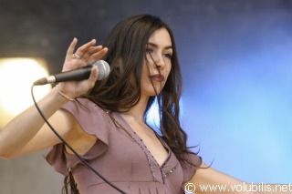 Olivia Ruiz - Festival Les Vieilles Charrues 2006